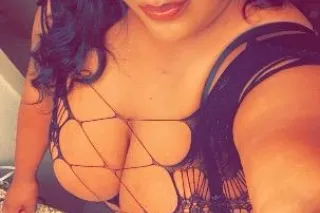 BBW POLE DRAINER VISITING PARKERSBURG - Image 12