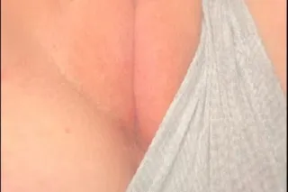 available - 33 - Image 1