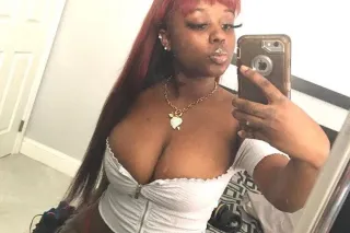 Car action or send me a uber ♥... - Image 2