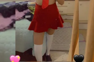 lonely latin chick that needs ... - Image 1