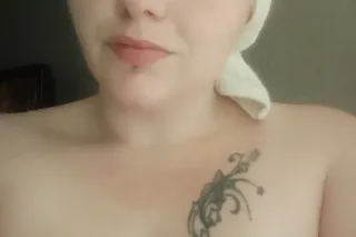 2 Girl vanilla &amp; chocolate swirl halla at us! - Image 9