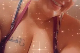 You're secrect escape pretty b... - Image 2