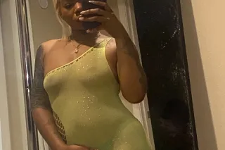 ! Come here Zaddyy 👅. Yess Im ... - Image 4