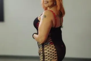 COME GET IN-BETWEEN THESE THICK THIGHS!!!💋NEED TO SIT ON SOMEONES FACE, CAN I SQUIRT IN YOUR MOUTH - Image 7