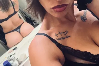 MIXED MULATTO WITH CAPTIVATING... - Image 2