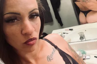 MIXED MULATTO WITH CAPTIVATING... - Image 4