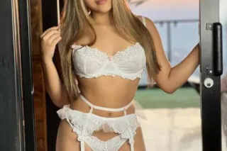 AVAILABLE 💦❤ AND READY 🍆AND HO... - Image 1