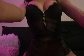 heyy i do outcalls, incalls, v... - Image 4