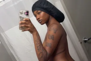 Exotic Treat Ready To Fullfil Your Needs🤤💦 - Image 5