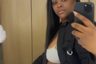 All You Need And More 💋 2 Girl... - Image 1