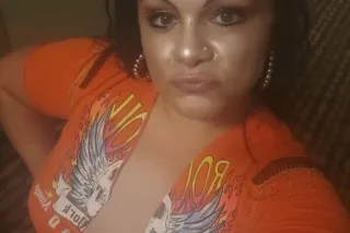 whos up and wants to be naughty with me and fill me up in Clarksville, IN - Image 8