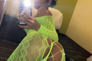 BOOK NOW Let Me Be Your Favorite Escape🩵 🫧LETS PLAY - Image 3