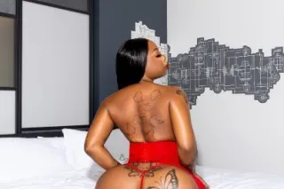 Gorgeous Ebony Companion - 26 - Image 1