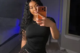 🌆 Experience unforgettable mom... - Image 4