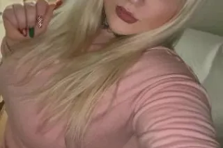 Want me 👉 Sub on FANSLY and DM... - Image 1