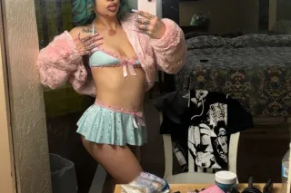 SLIM THICK LATINA - 22 - Image 1