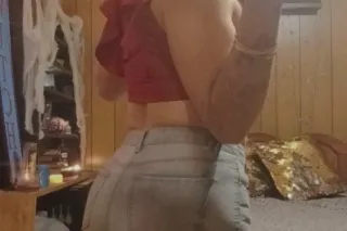 💋I DONT SUCK DICK I SWALLOW IT... - Image 2