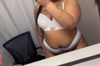 Small Dicks Onlyyy 🤪 Qv Specials $80-$100 HeadSpecial $60-$80 "Budget Friendly💰💰💰 - Image 5