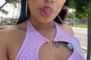 ur favorite hoe😛 - 23 - Image 3