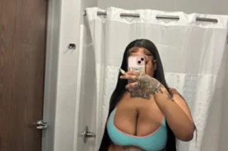 ‼NEW IN TOWN ‼ YOUR NEW FAVORITE BLASIAN 🤩 - Image 5