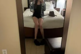 cum have some fun let me show you a good time real bad slim skinny ho - Image 6