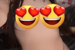 Looking to have some fun 😜🍑💦 -... - Image 1