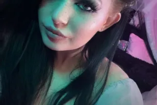 Vegas girl in town till 5pm! n... - Image 3