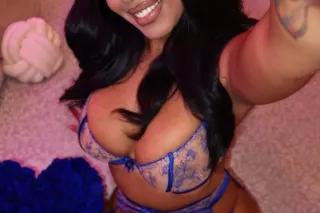 💓🍆💦Big Titty Mixed Bombshell R... - Image 3