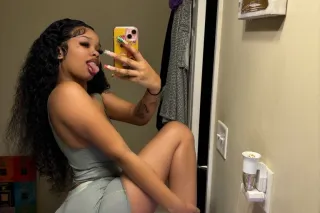 100% baddie available now 🫧 up... - Image 1