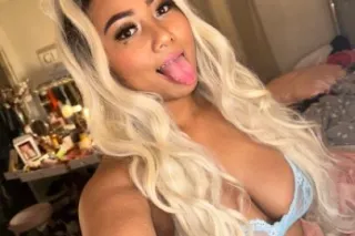 Sexyass Kimberly Wants daddy to have fun! ! 😍👅🍒 - Image 5