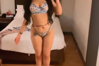 just arrived ✈🧳❤‍🔥🩷🫦Amira 🧜♀🍑🍒... - Image 3