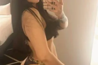 just arrived ✈🧳❤‍🔥🩷🫦Amira 🧜♀🍑🍒... - Image 4