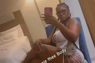 'BONNIE thee BODY' in TOWN til... - Image 4