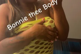 'BONNIE thee BODY' in TOWN til... - Image 1