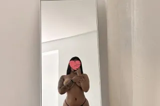 Hello, sexy girl, ready to fulfill your needs. I pay cash.😍 - Image 2