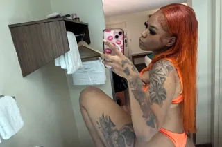 BACK IN TOWN👀💕 wanna have some fun come see abt this throat daddy! 👅 2 girl also available! - Image 11