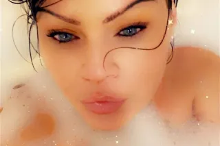 BORED AND HORNEY AS FUCK - Image 7