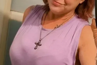 Discreet 40 StepMom | No Games... - Image 3