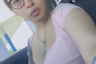 text me - 30 - Image 2