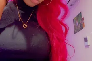 Foxy Roxy - 25 - Image 1