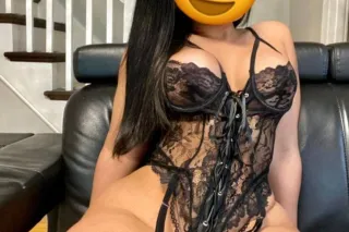 SOY UNA LATINA AMABLE Y CARIOS... - Image 2