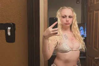 SEXY BRITTANY ON POWER FERRY R... - Image 2