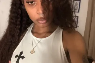 FYNE SEXY SHIT!!! NO BARE /CON... - Image 1