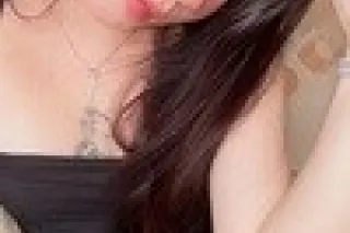 Upscale SERVICE OF VENESUELAN ... - Image 1