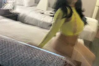 🚨Sexy Blasian in town tonight ... - Image 4