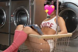 🚨 💖🎀Pretty Hawt And Tempting 🎀... - Image 4