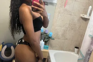 come blow some bubbles 🤭🫦 - 20 - Image 1