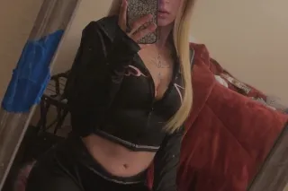 Come play with me 💋🥰 - Image 3