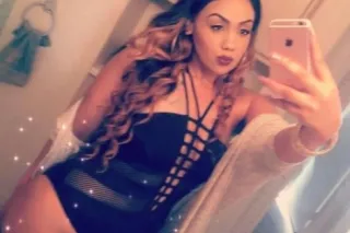 💕💕 UPSCALE BADDIE READY TO PLA... - Image 1