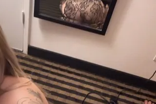 QV SPECIALS| FETISH FRIENDLYYY... - Image 2